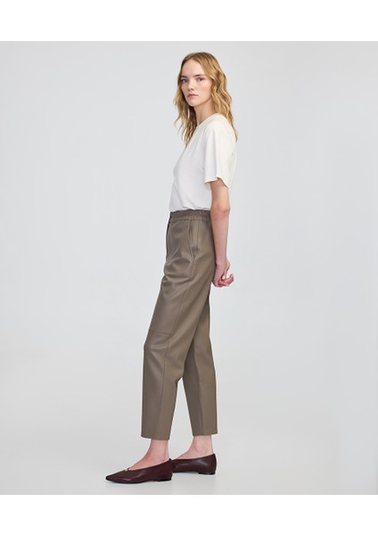 Deri Görünümlü Elastik Bel Pantolon IW6250003218003 fiyatları