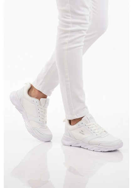 Beyaz Bağcıklı Hafif Esnek Cilt Erkek Spor Ayakkabı Epic M