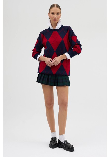 Kırmızı Lacivert Baklava Desenli Yarım Balıkçı Yaka Oversize Triko Kazak fiyatları