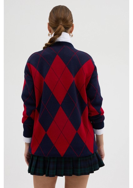 Kırmızı Lacivert Baklava Desenli Yarım Balıkçı Yaka Oversize Triko Kazak fırsatları