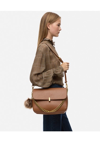 Zincir askılı kapaklı çanta IW6250052062074 modelleri