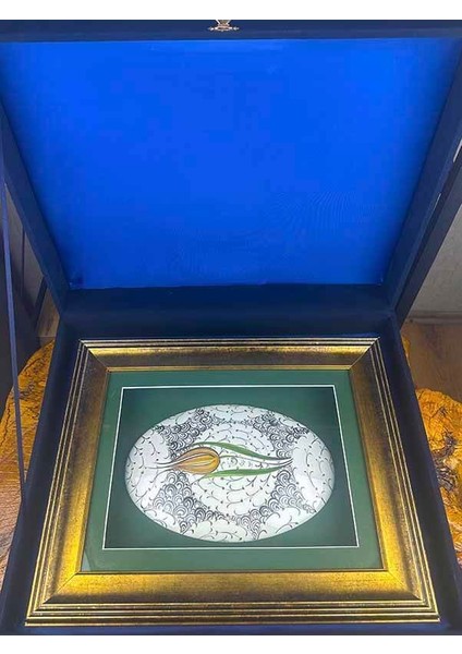 Kültürel Temsil Hediyesi – Sarı Lale ve Haliç Motifli Iznik Çini Pano modelleri