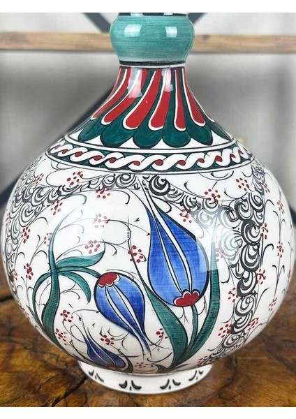 Diplomatik Hediye – Mavi Lale Iznik Çini Vazo fiyatları