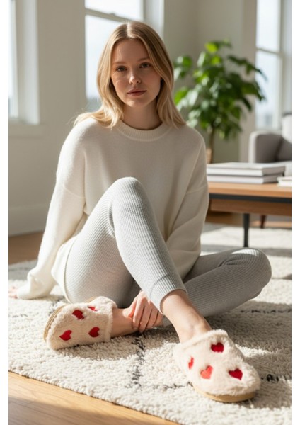 Kadın Günlük Terlik Peluş Içi Yünlü Kürklü Terlik Misafir Çeyiz Bohça Gelin Ev Terliği fırsatları