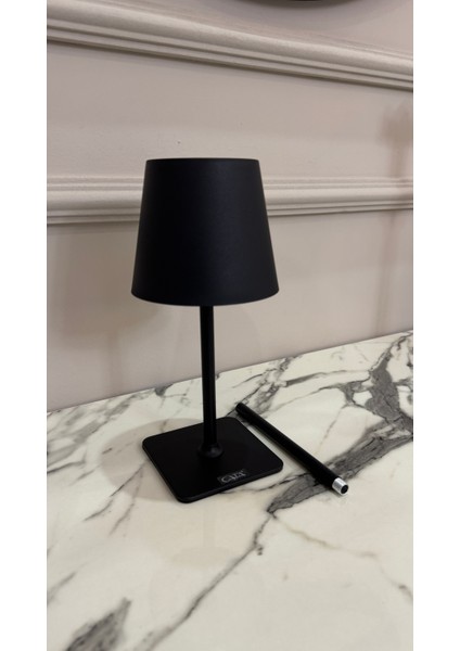 CT-8437 Istanbul Siyah Renk Masa Lambası