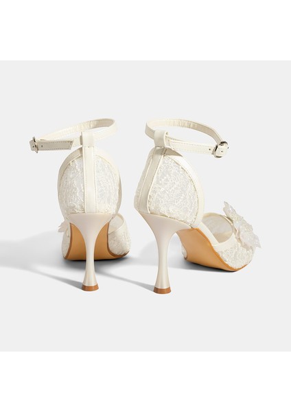 Kadın Beyaz Dantel Detaylı Taşlı Topuklu Gelin Ayakkabısı