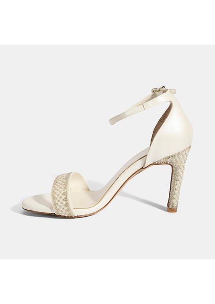 Kadın Beyaz Ayarlanabilir Tokalı Taşlı Topuklu Abiye Sandalet modelleri