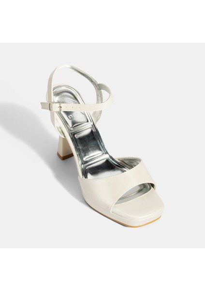 Kadın Beyaz Ayarlanabilir Tokalı Topuklu Gelin Ayakkabısı indirimleri