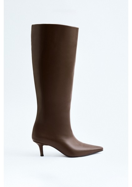 Çizme 2312 - Sivri Burun Önden Dikiş Detaylı Acı Kahve Kadın Çizme