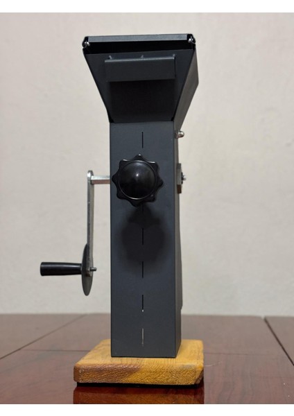 Bilyeli Fındık, Ceviz, Badem, Kayısı Çekirdeği Kırma Makinesi fırsatları