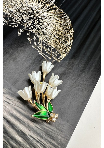 Altın Rengi Mineli Yaprak Taş Detay Lale Buketi Broş (5cm) fırsatları