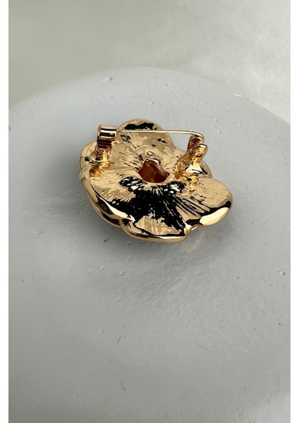 Altın Dokunuşlu Mineli Tasarım Gül Broş (3cm) fiyatları
