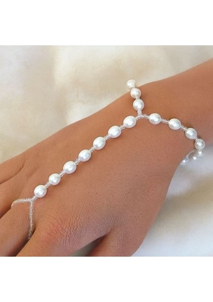 Şıklığınızı Tamamlayacak Beyaz Inci Boncuklu Kadın Şahmeran