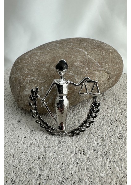 Terazi Detay Mineli Adalet Heykeli Broş (4cm) fırsatları