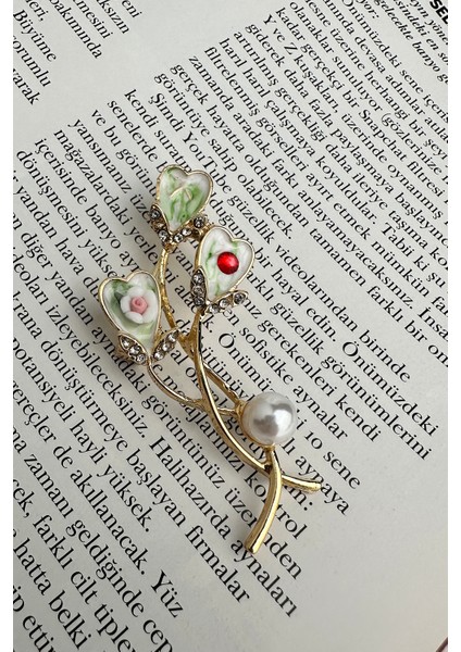Altın Rengi Beyaz Inci,çiçek Desenli Kalpler Broş (6cm) modelleri