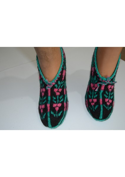 🧦 El Örgüsü Rahat ve Şık Patik