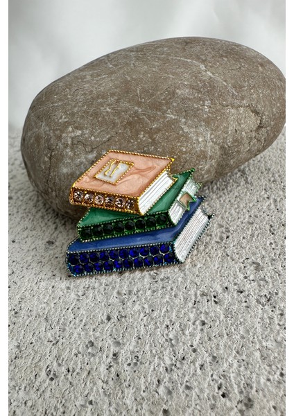 Renkli Kitap Figürlü,taş Detaylı Tasarım Broş (3cm) fırsatları