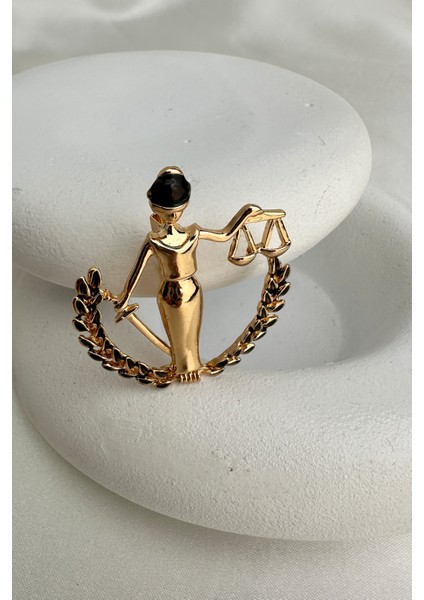 Terazi Detay Mineli Adalet Heykeli Broş (4cm) modelleri