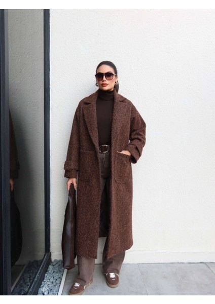 Açık Cep Düğmeli Kaşe Kaban