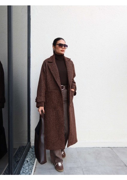 Açık Cep Düğmeli Kaşe Kaban fırsatları