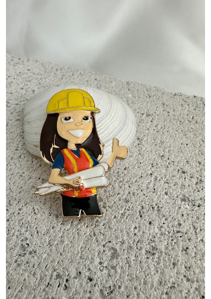 Mineli Sarı Baretli Inşaat Mühendisi Kadın Broş (5cm) fırsatları