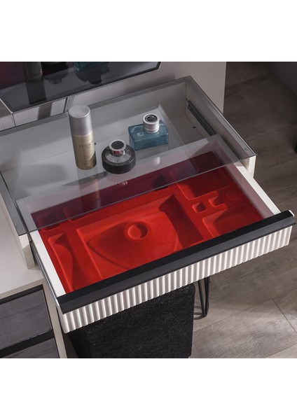 Diamond Aynalı Puflu Şifonyer