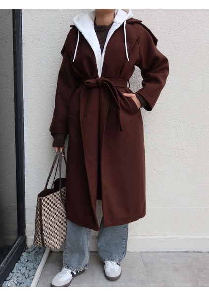 Düğme Kapüşon Kuşaklı Kaban modelleri