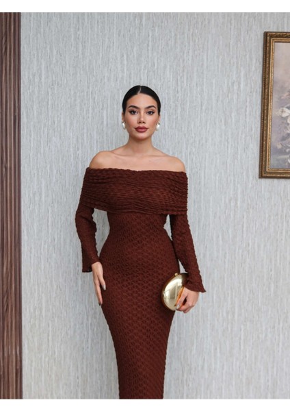 Kayık Yaka Dantelli Elbise fırsatları