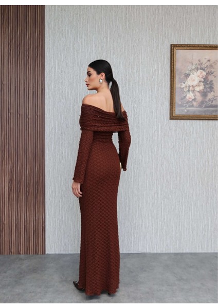 Kayık Yaka Dantelli Elbise indirimleri