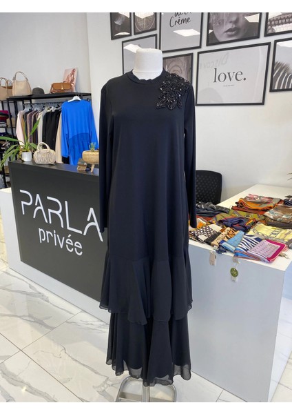 Şifon Detaylı Elbise