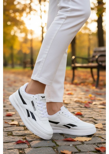 Beyaz Siyah Bağcıklı Hafif Cilt Unisex Spor Ayakkabı Marlow G modelleri
