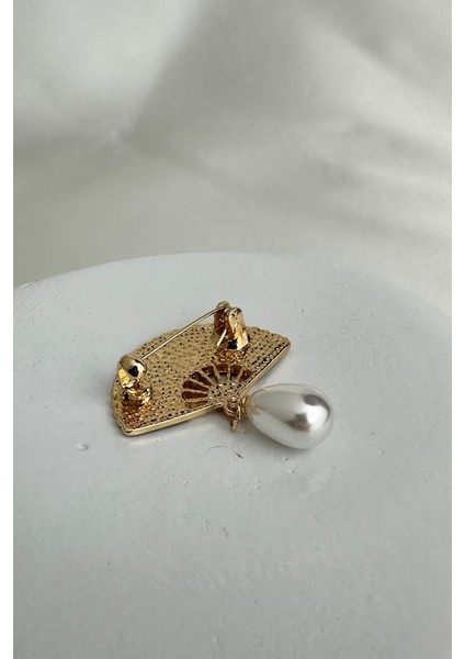 Altın Rengi Oval Inci Sallantılı Siyah Mineli Yelpaze Broş (3cm) fiyatları