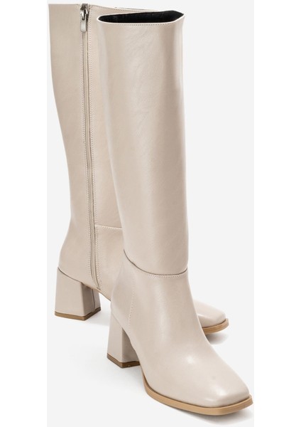 Sade Küt Burunlu Topuklu Kadın Çizme BEJ CİLT