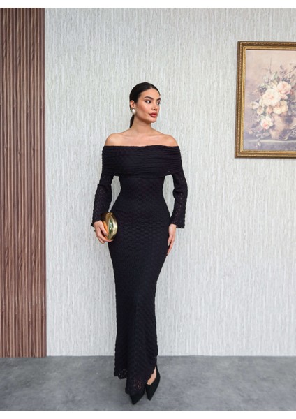 Kayık Yaka Dantelli Elbise