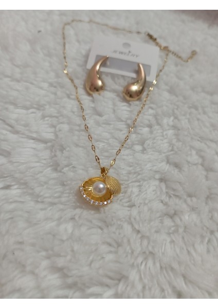 Zirkon Taşsız Damla Küpe Şıklığıyla fiyatları