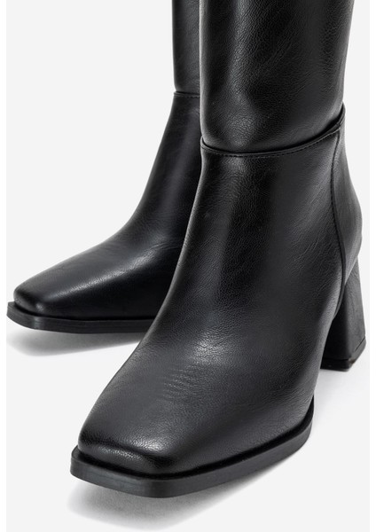 Sade Küt Burunlu Topuklu Kadın Çizme Siyah Cilt indirimleri