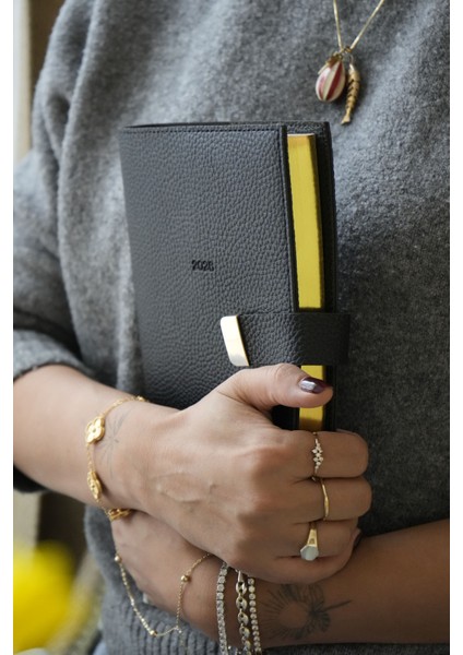 Exclusive 2026 Günlük Ajanda A5 (14x21cm) Ivory 80gr. İçi Değişebilir