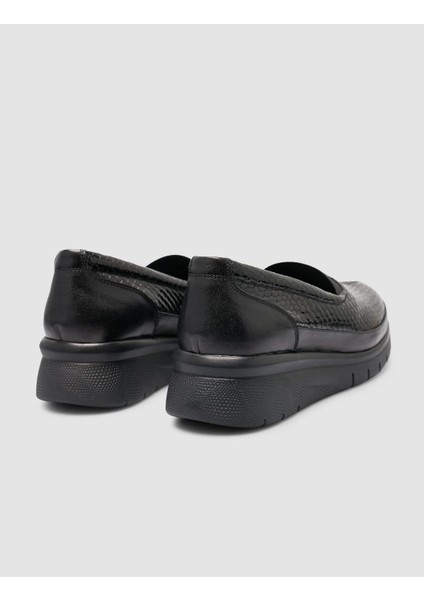 Kroko Deri Siyah Kadın Günlük Ayakkabı modelleri