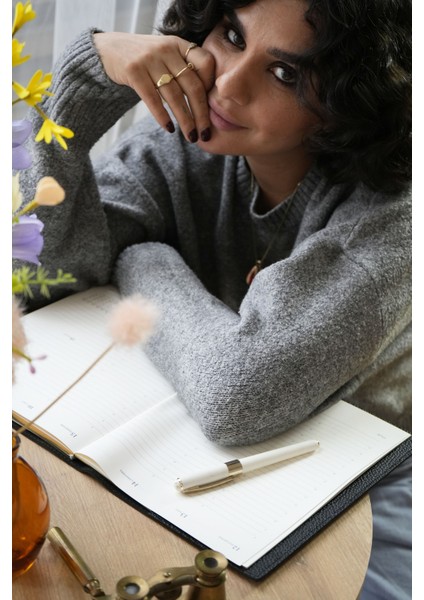 Exclusive 2026 Haftalık Ajanda A4 (19x25cm) Ivory 100gr. İçi Değişebilir