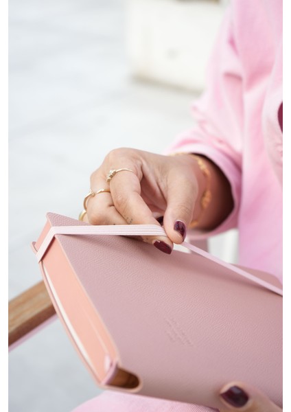 Kuka 2026 Günlük Ajanda A5 (14x21cm) Esnek Kapak Ivory 80gr. fırsatları