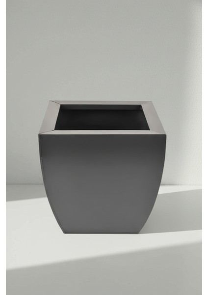 Zenith 30 cm Kare Kavisli Saksı - İç ve Dış Mekan Modern Metal Saksılık (30x30/20 cm)