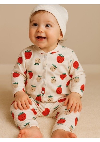 Kız Bebek Pamuku Çilek Desenli Pijama Takımı