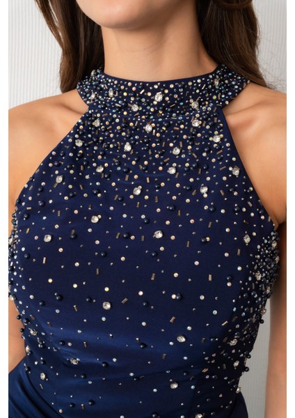 Kadın Lacivert Halter Yaka Taşlı Uzun Abiye Elbise indirimleri