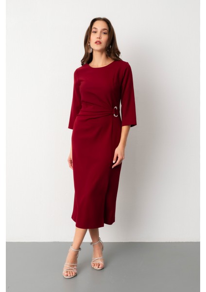 Kadın Bordo Bisiklet Yaka Aksesuar Detay Midi Davet Elbisesi fiyatları