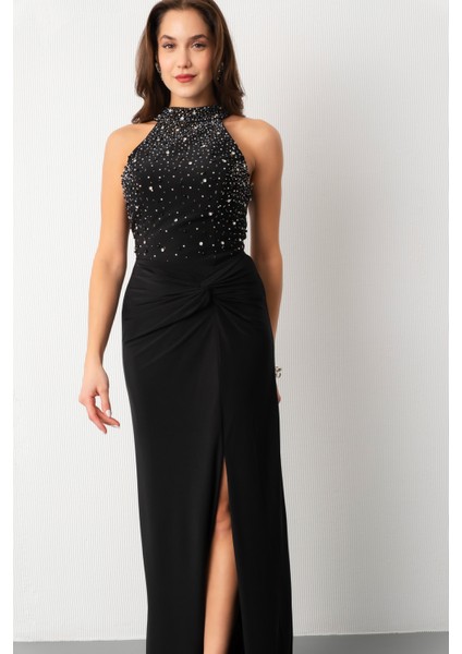Kadın Siyah Halter Yaka Taşlı Uzun Abiye Elbise modelleri