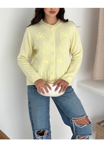 Süzene Nakışlı Triko Hırka