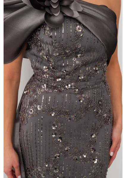 Kadın Gri Boncuklu Tek Omuz Fiyonk Detay Kuyruklu Uzun Abiye indirimleri