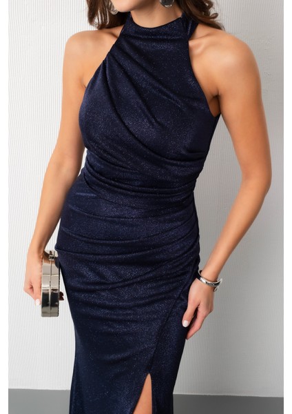Kadın Lacivert Halter Yaka Yırtmaçlı Simli Uzun Abiye Elbise fırsatları