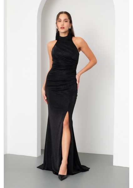 Kadın Siyah Halter Yaka Yırtmaçlı Simli Uzun Abiye Elbise