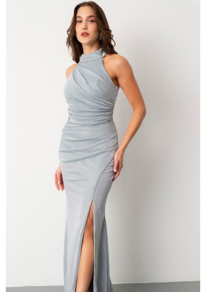 Kadın Mint Yeşili Halter Yaka Yırtmaçlı Simli Uzun Abiye Elbise modelleri